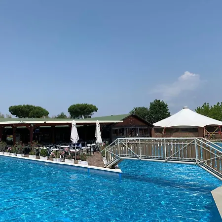 Locazione Turistica Mare Pineta-2 Holiday home *